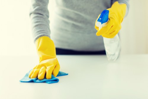 Deep cleaning service in SW9 for kitchens and living spaces